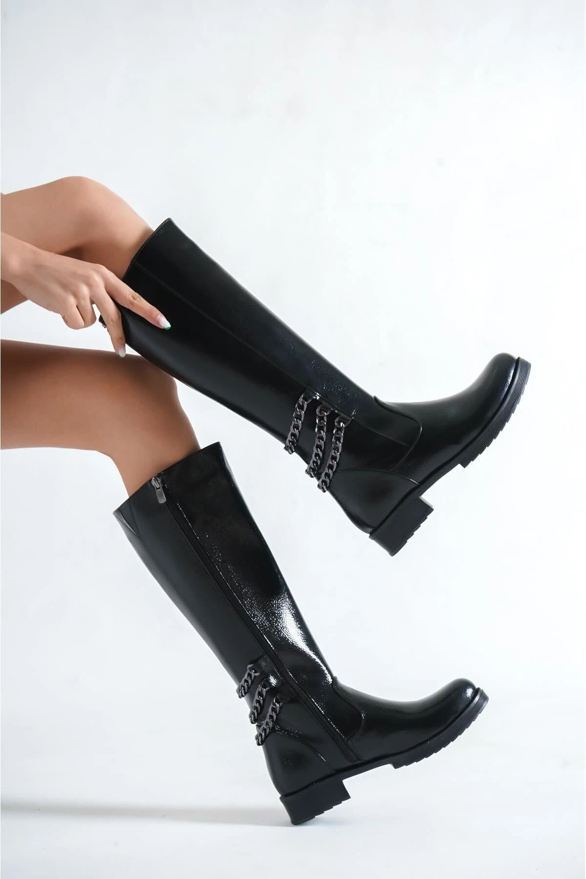 Capone Outfitters Stiefel - Schwarz - Blockabsatz Damen Stiefel 339186341 5 Capone Outfitters Stiefel - Schwarz - Blockabsatz Damen Stiefel 339186341 – Bild 3